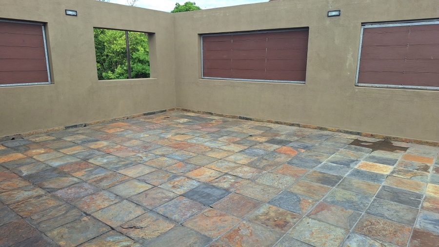 4 Bedroom Property for Sale in Humerail Eastern Cape